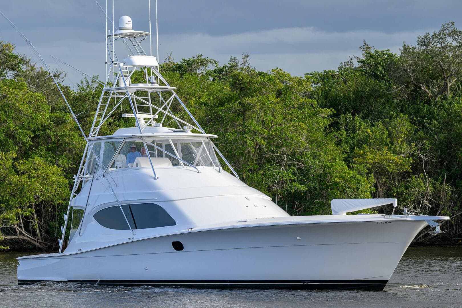 2013 Hatteras GT 63 — photo 50