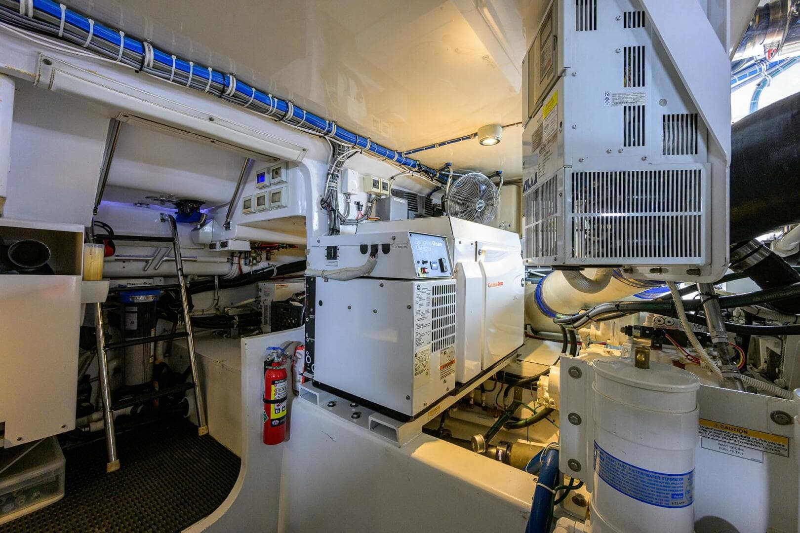 2013 Hatteras GT 63 — photo 45