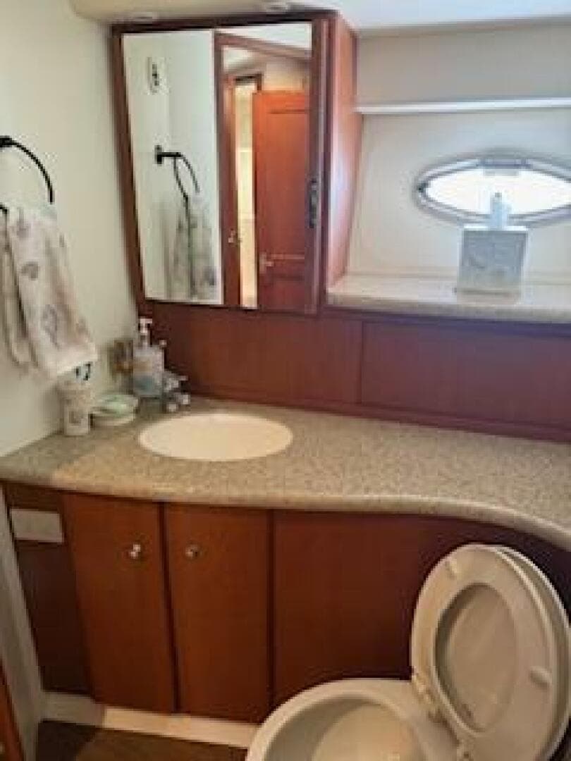 2006 Silverton 42 Convertible — photo 15