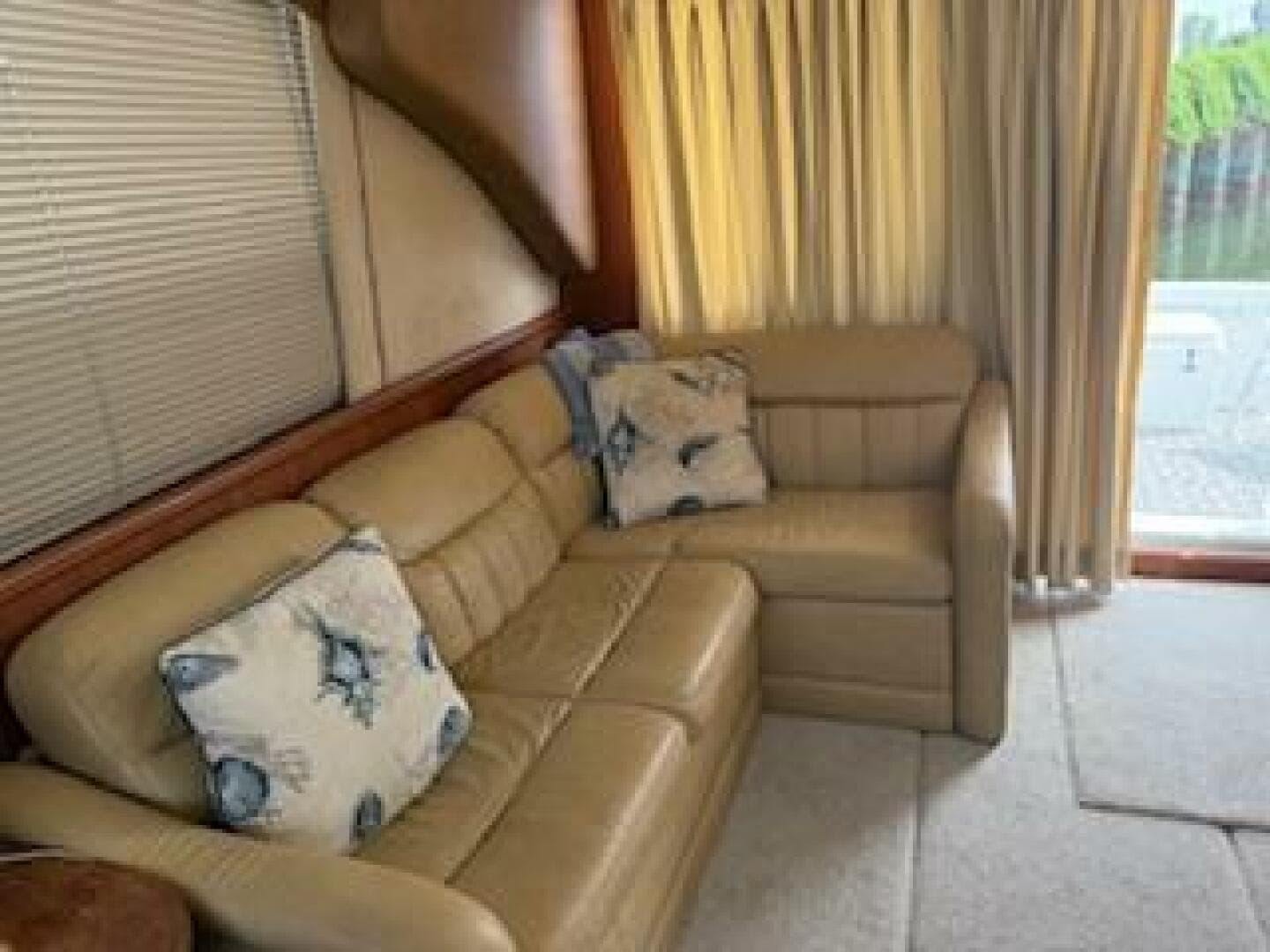 2006 Silverton 42 Convertible — photo 9