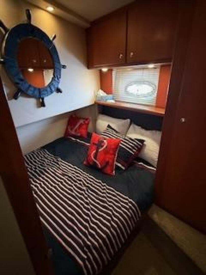 2006 Silverton 42 Convertible — photo 12