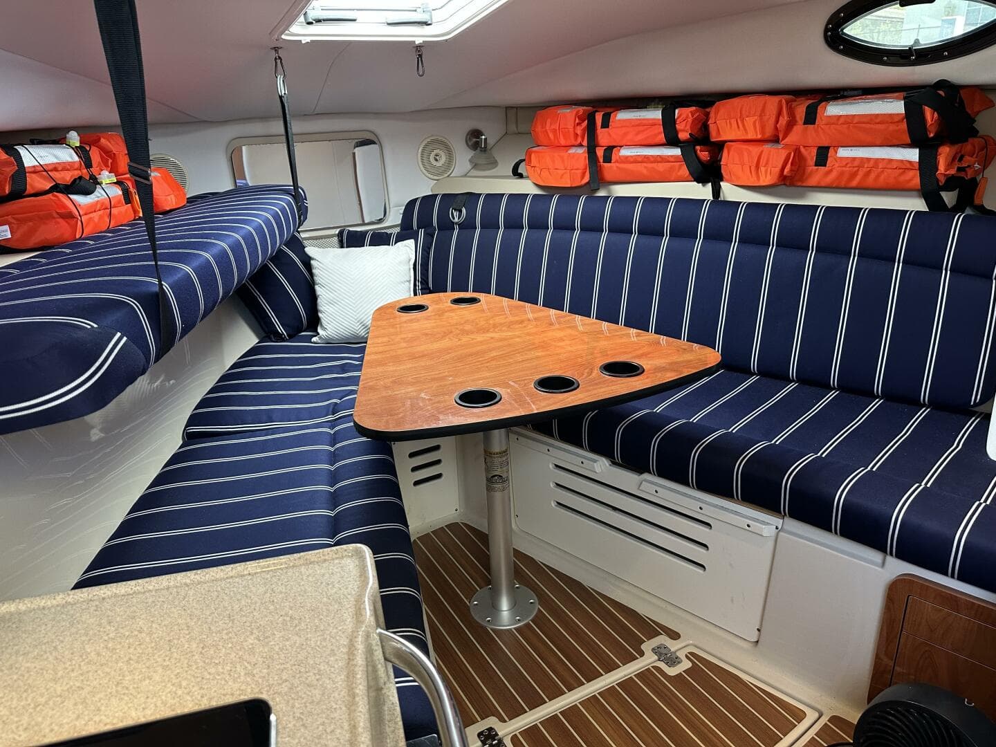 2015 Wellcraft 390 Coastal — photo 11