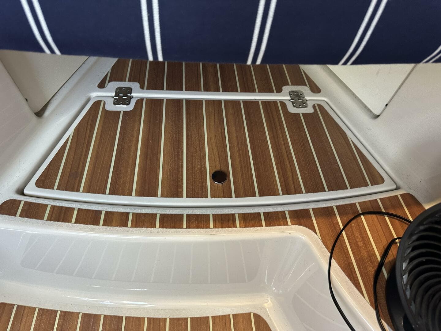 2015 Wellcraft 390 Coastal — photo 14