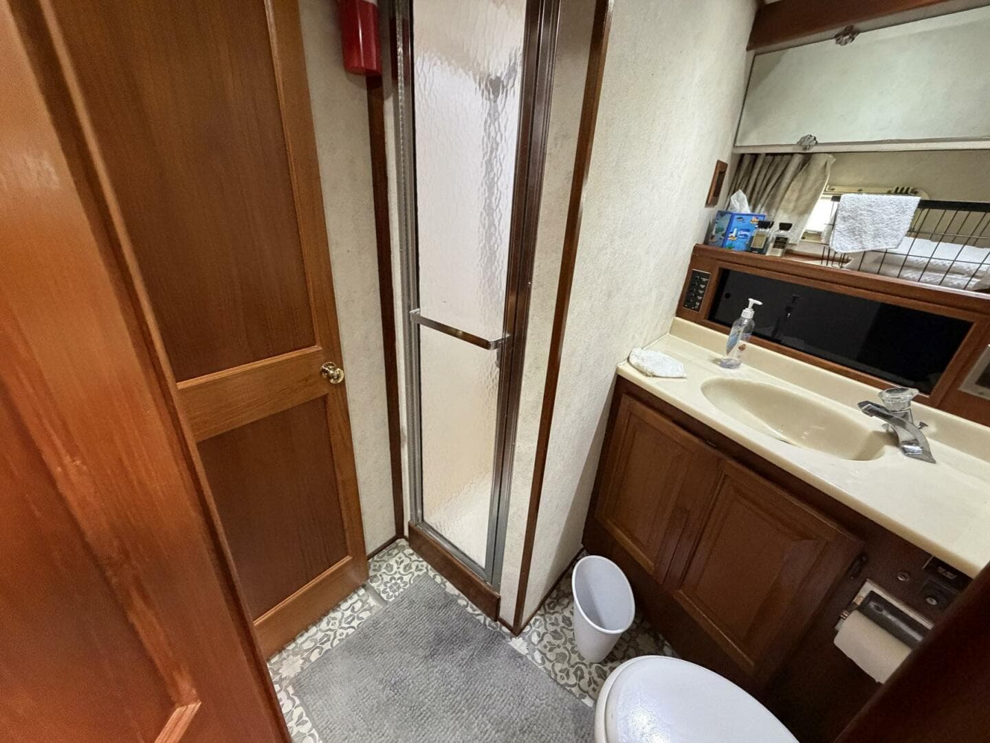 1987 Viking 44 — photo 65