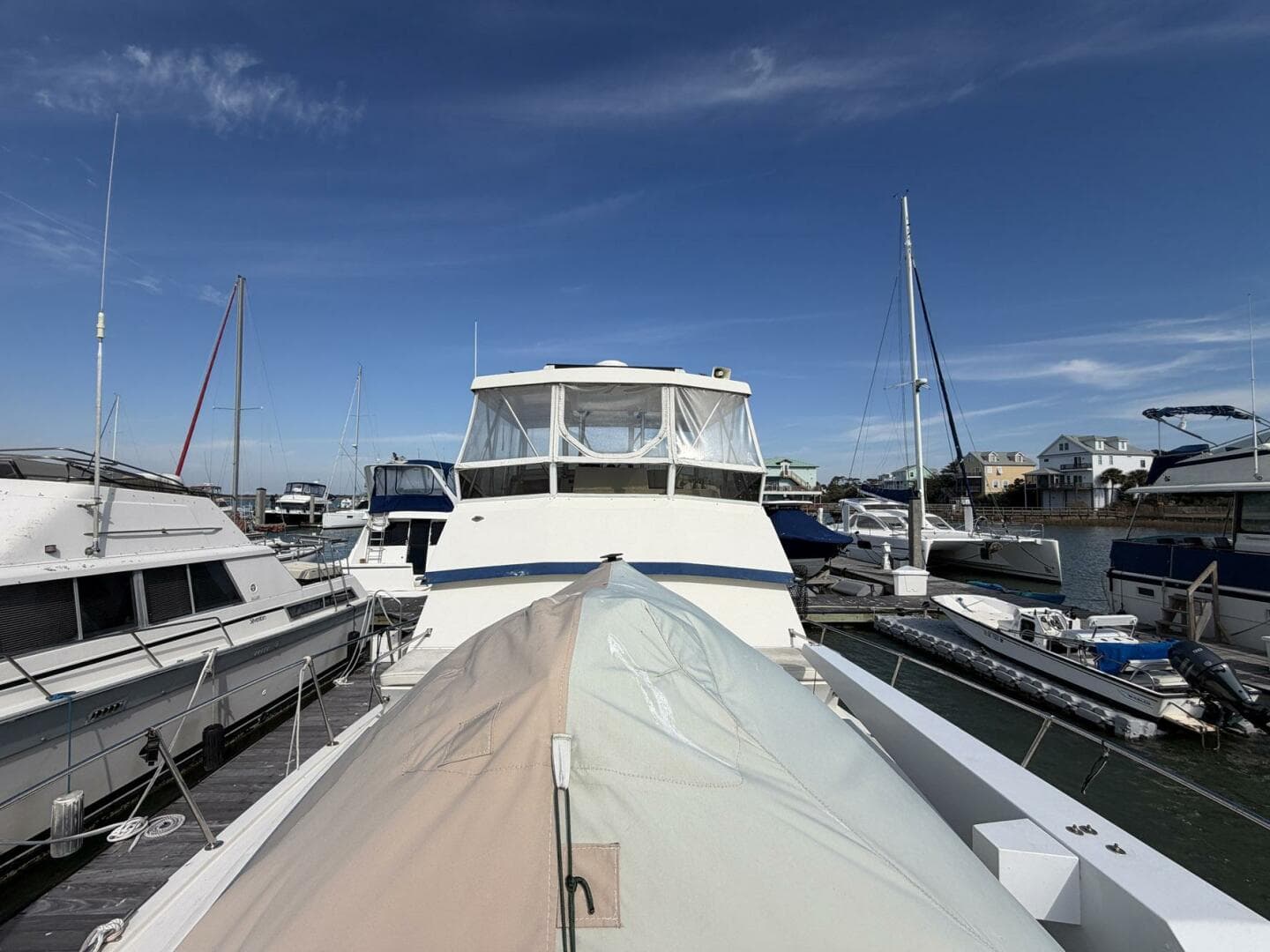 1987 Viking 44 — photo 11