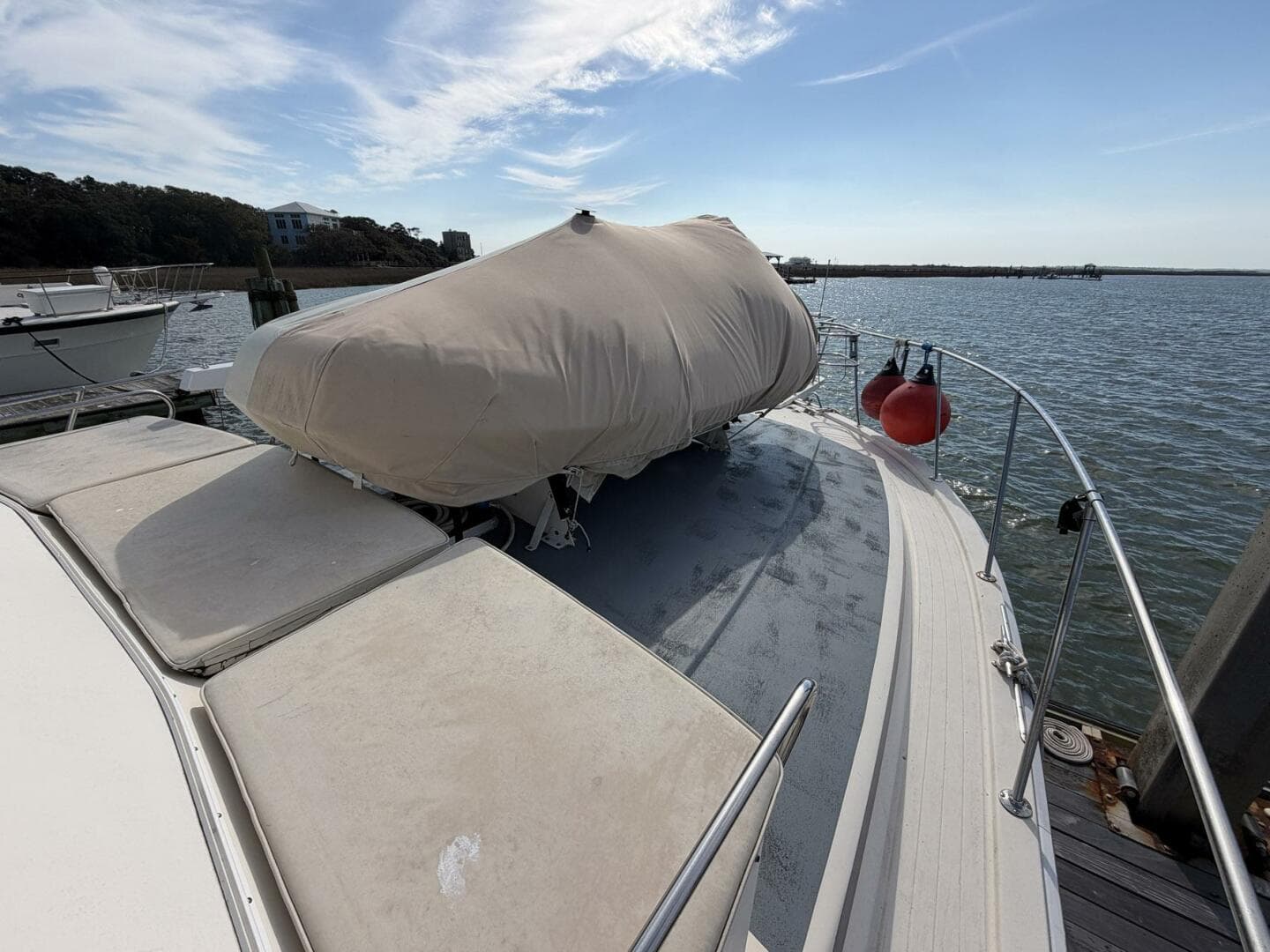 1987 Viking 44 — photo 12