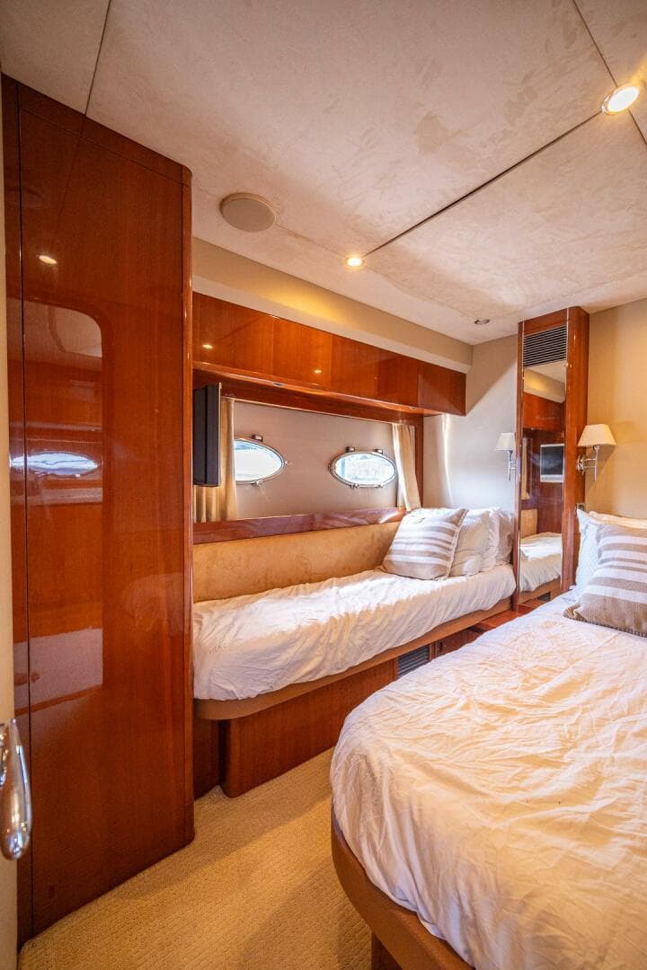 2009 Princess — photo 59