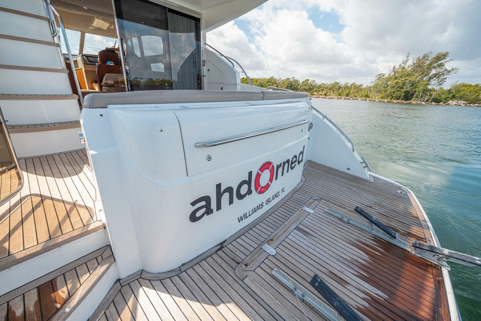 2009 Princess — photo 19