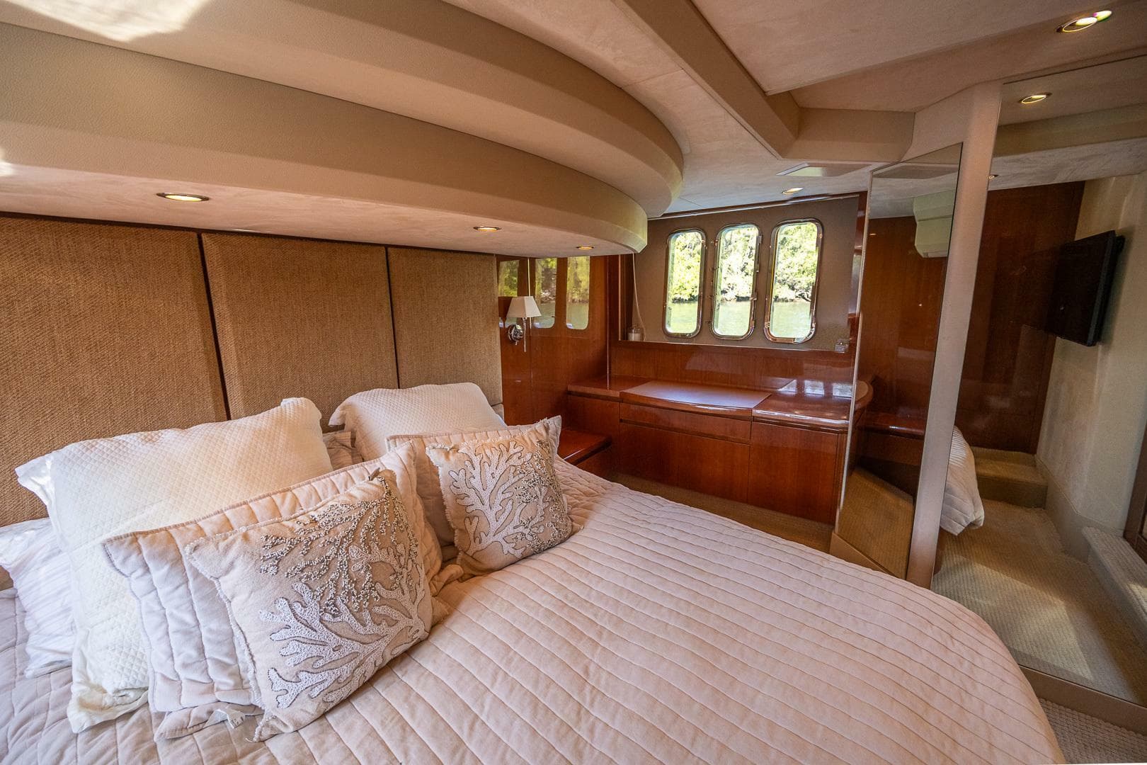 2009 Princess — photo 66