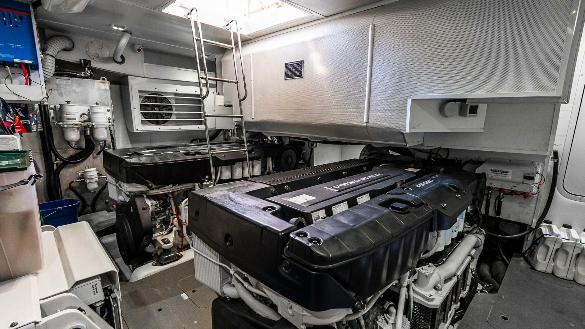 2022 Absolute 64 Navetta — photo 108