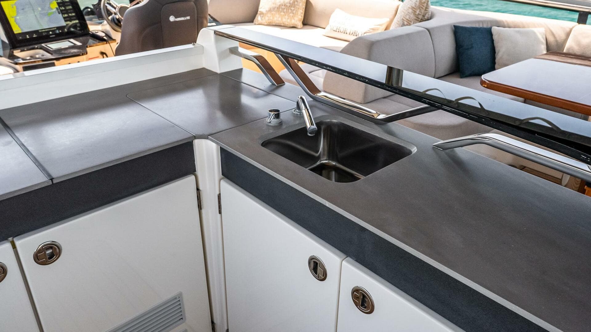 2022 Absolute 64 Navetta — photo 46