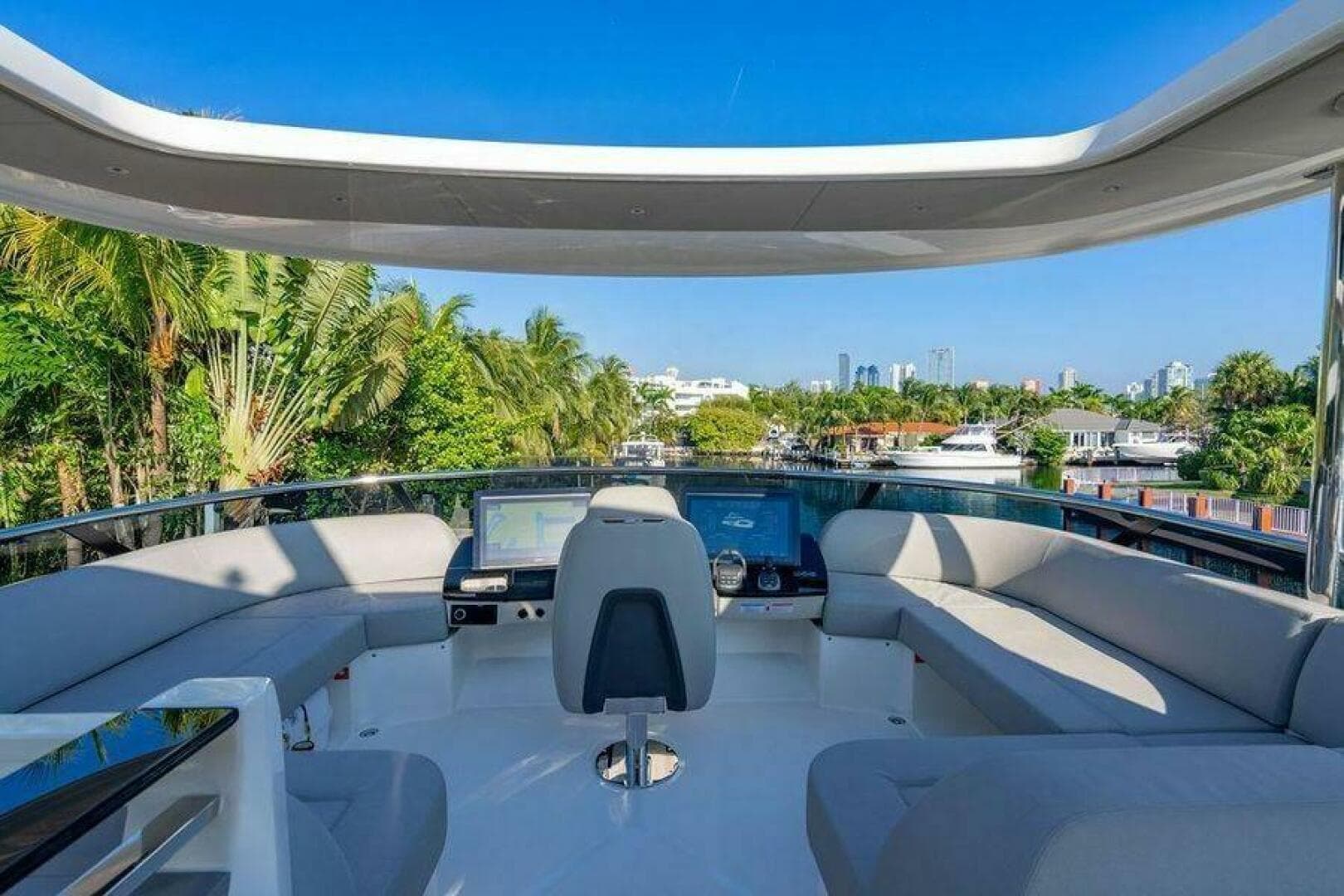 2022 Absolute 64 Navetta — photo 25