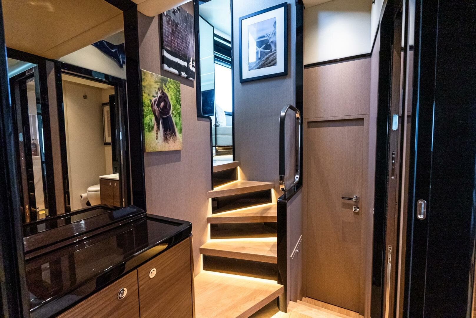 2022 Absolute 64 Navetta — photo 96