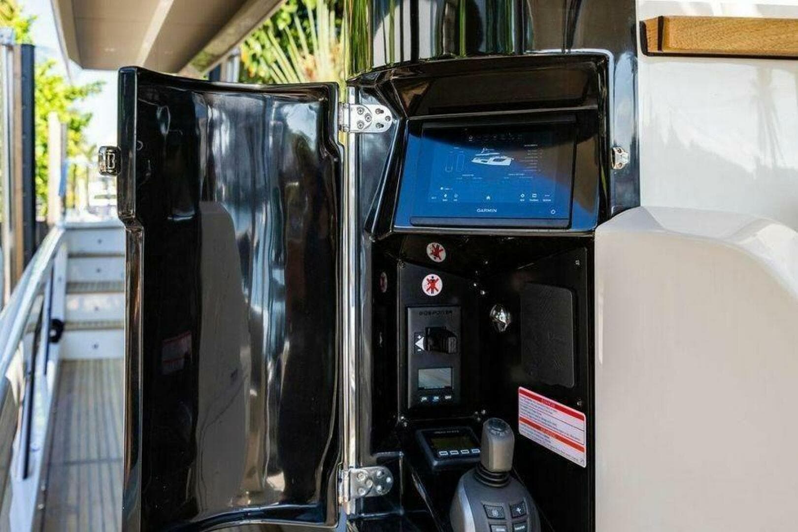 2022 Absolute 64 Navetta — photo 31