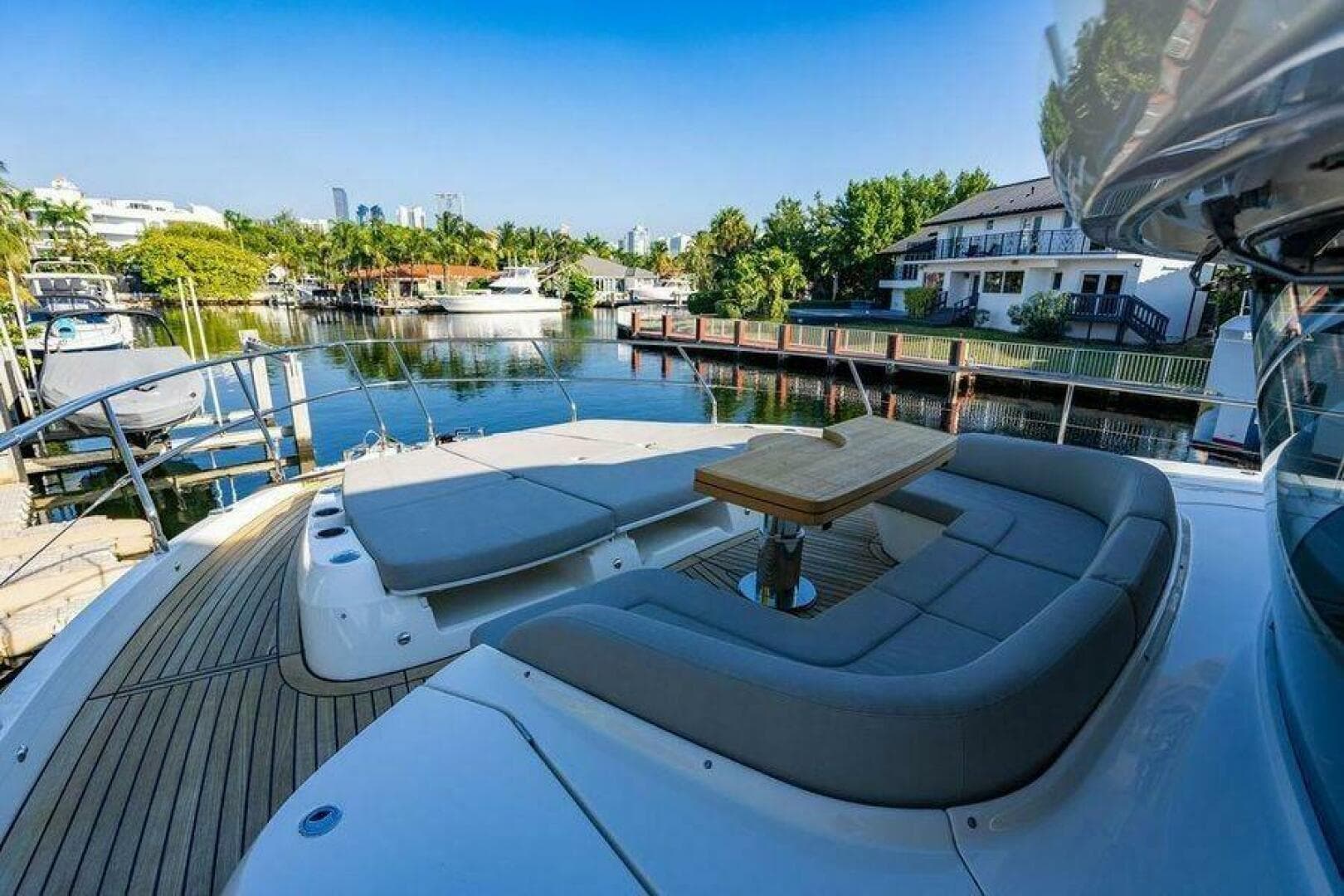 2022 Absolute 64 Navetta — photo 20