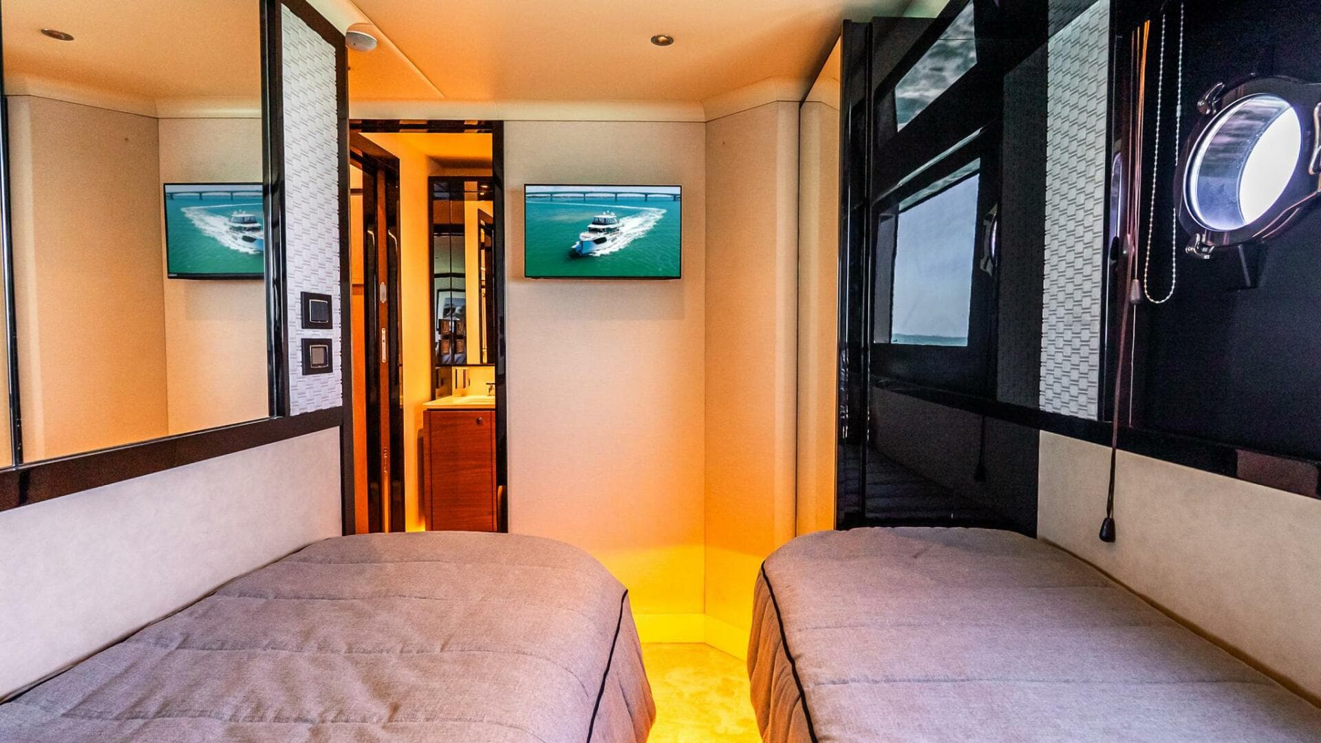 2022 Absolute 64 Navetta — photo 99