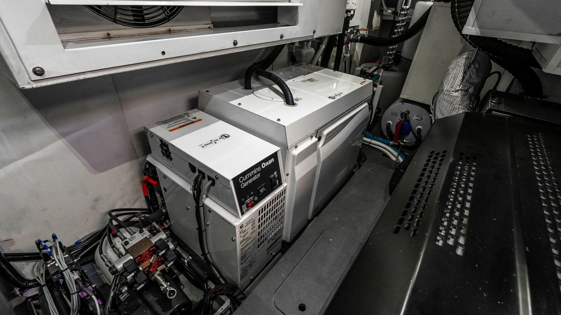 2022 Absolute 64 Navetta — photo 113