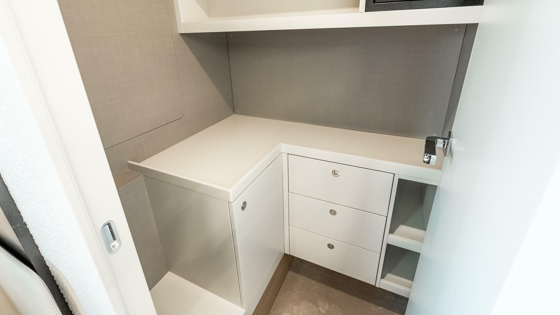 2022 Absolute 64 Navetta — photo 102