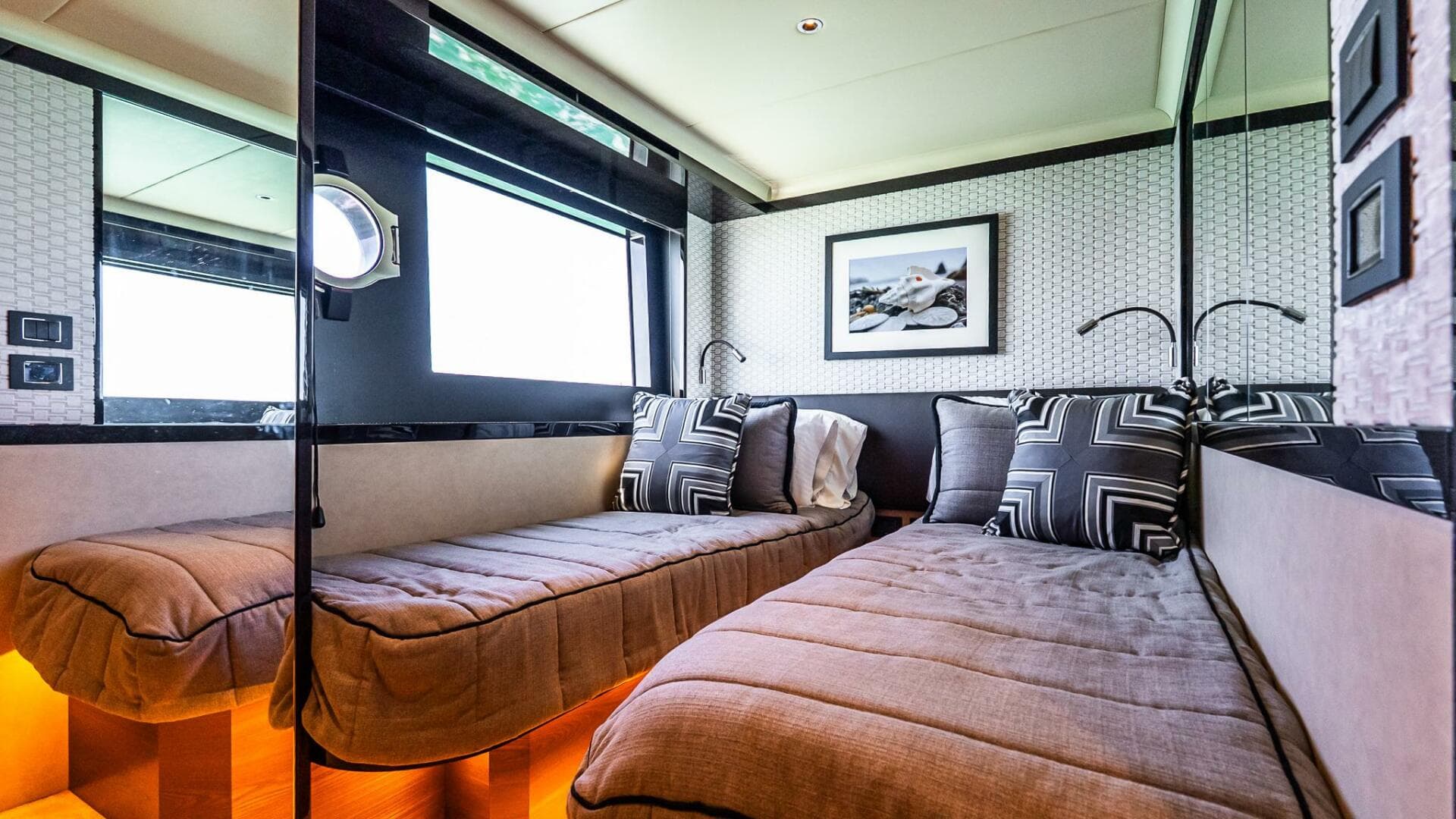 2022 Absolute 64 Navetta — photo 97