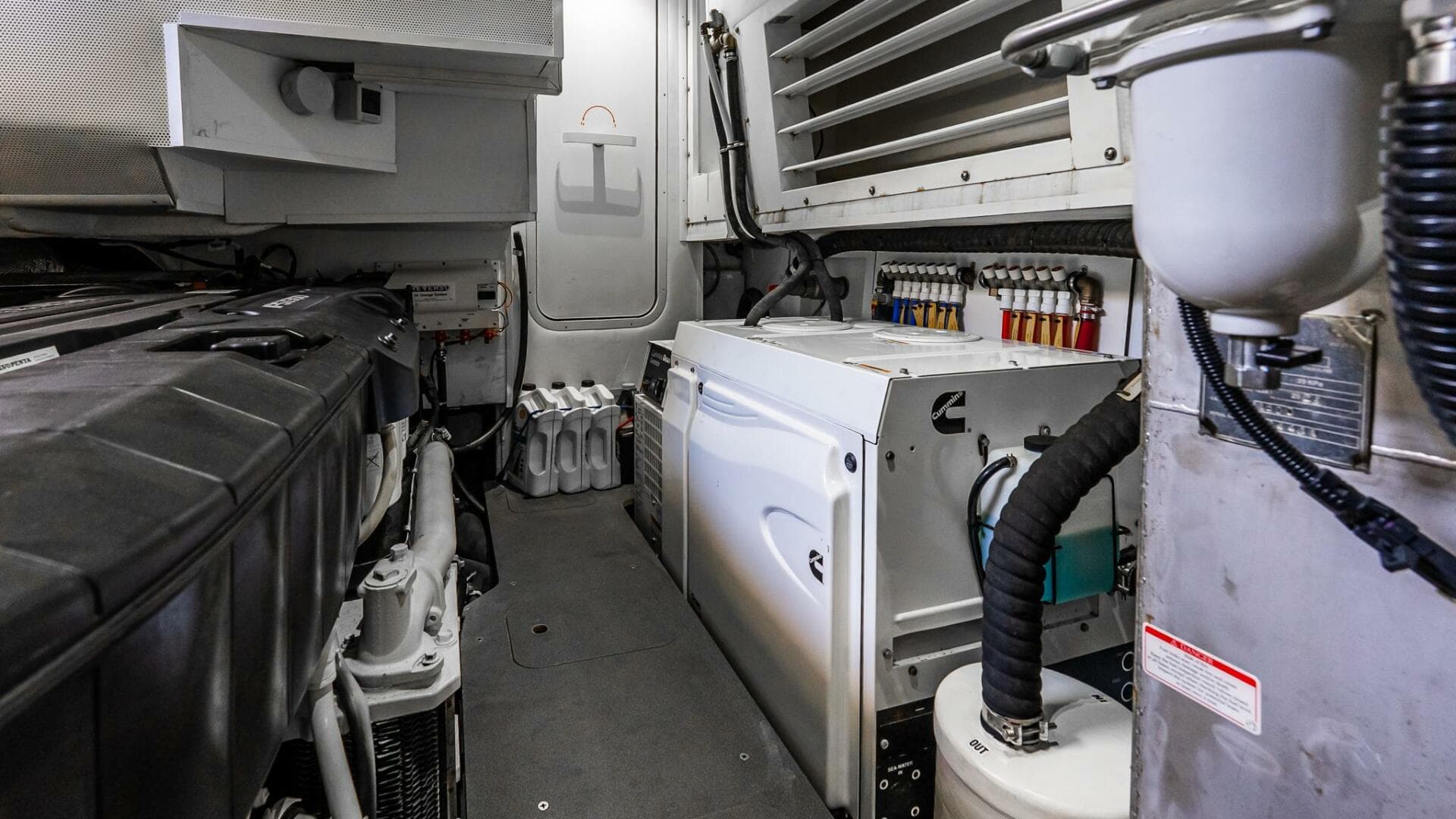 2022 Absolute 64 Navetta — photo 107