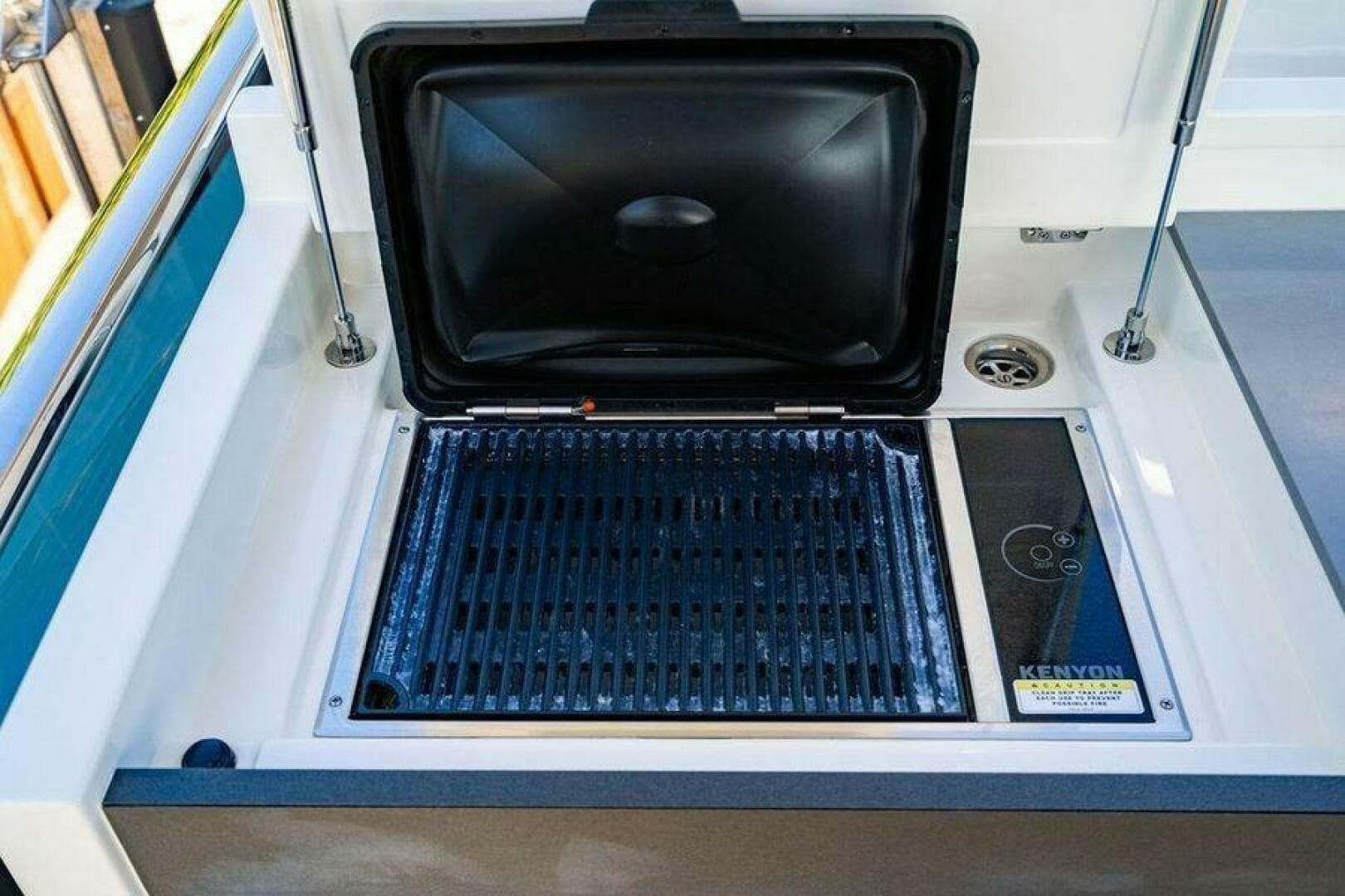 2022 Absolute 64 Navetta — photo 33