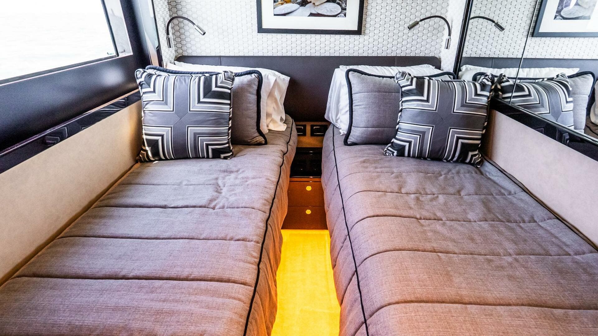 2022 Absolute 64 Navetta — photo 98