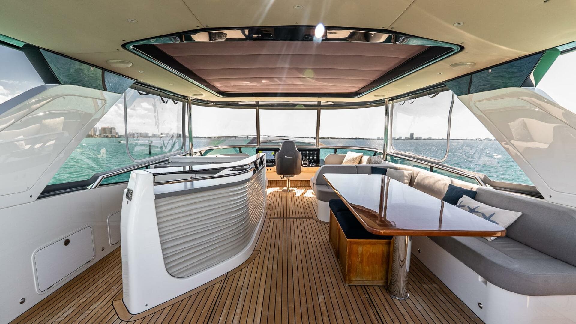 2022 Absolute 64 Navetta — photo 40
