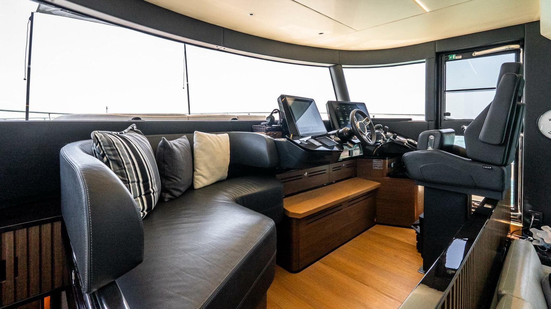 2022 Absolute 64 Navetta — photo 77