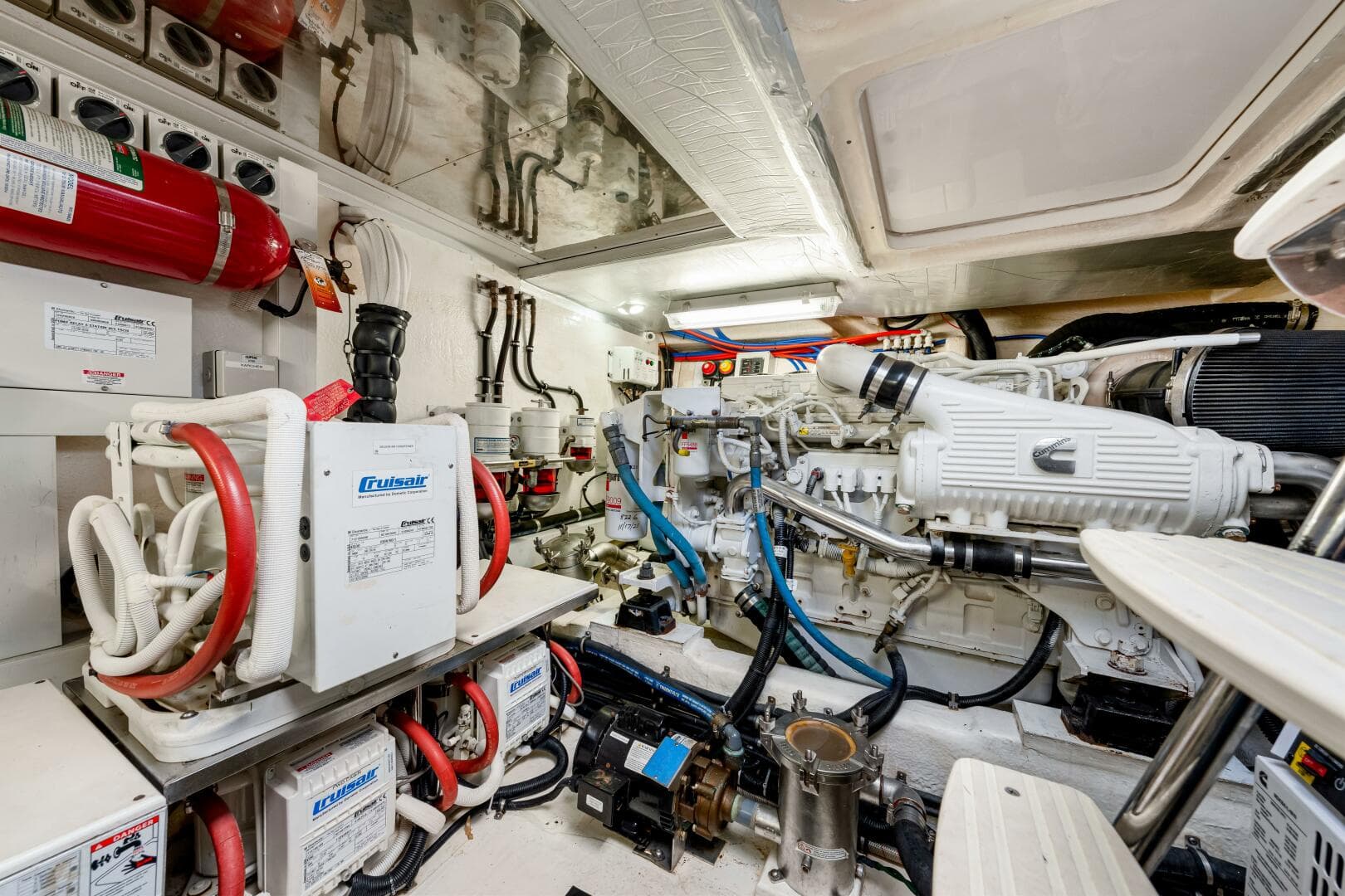 2016 Riviera 5000 Sport Yacht — photo 80