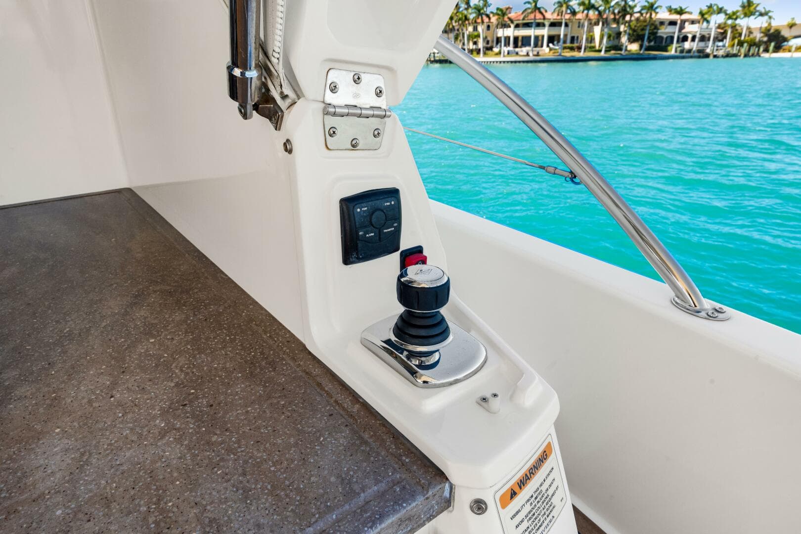 2016 Riviera 5000 Sport Yacht — photo 44