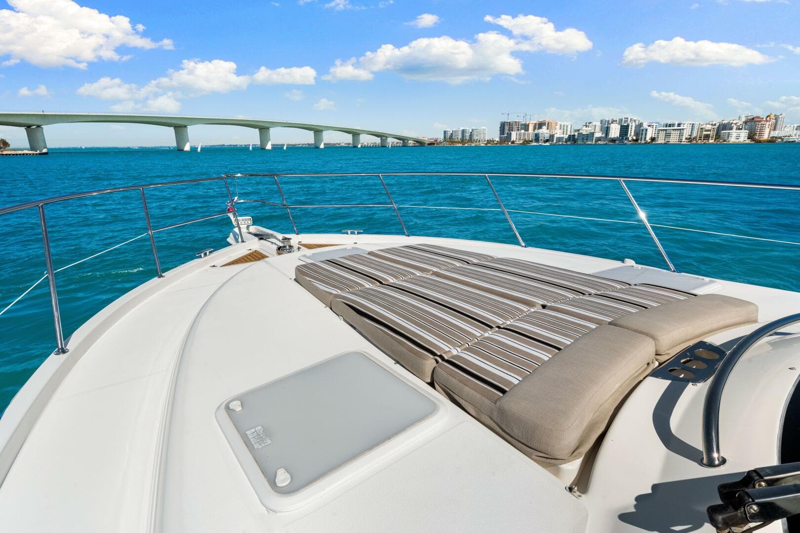 2016 Riviera 5000 Sport Yacht — photo 51