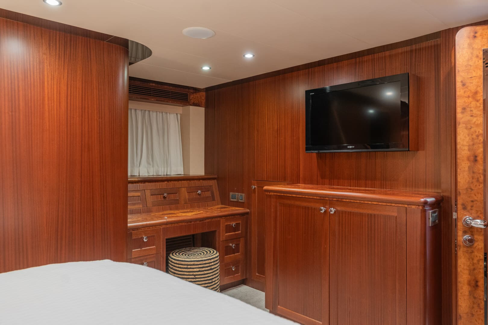 2013 Ocean Alexander 65 Pilothouse — photo 69