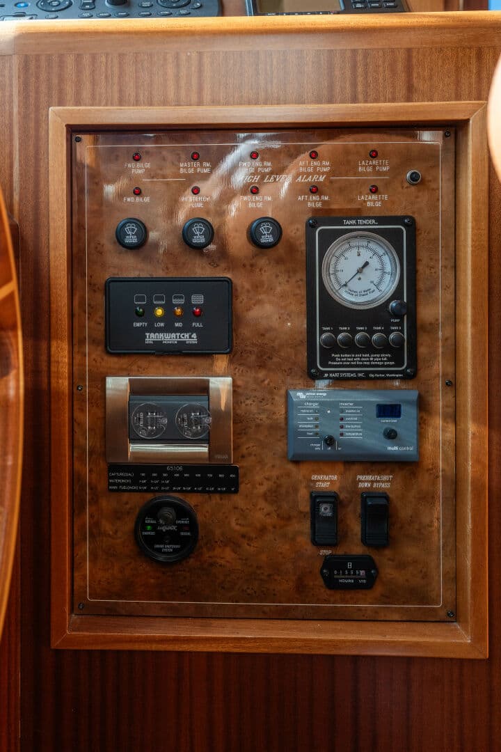 2013 Ocean Alexander 65 Pilothouse — photo 37