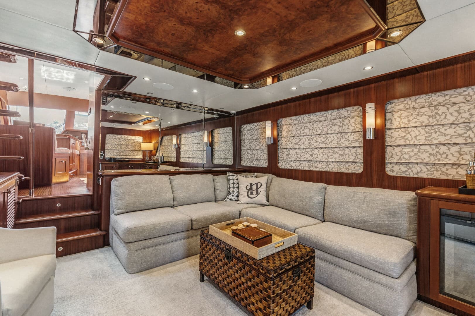 2013 Ocean Alexander 65 Pilothouse — photo 25