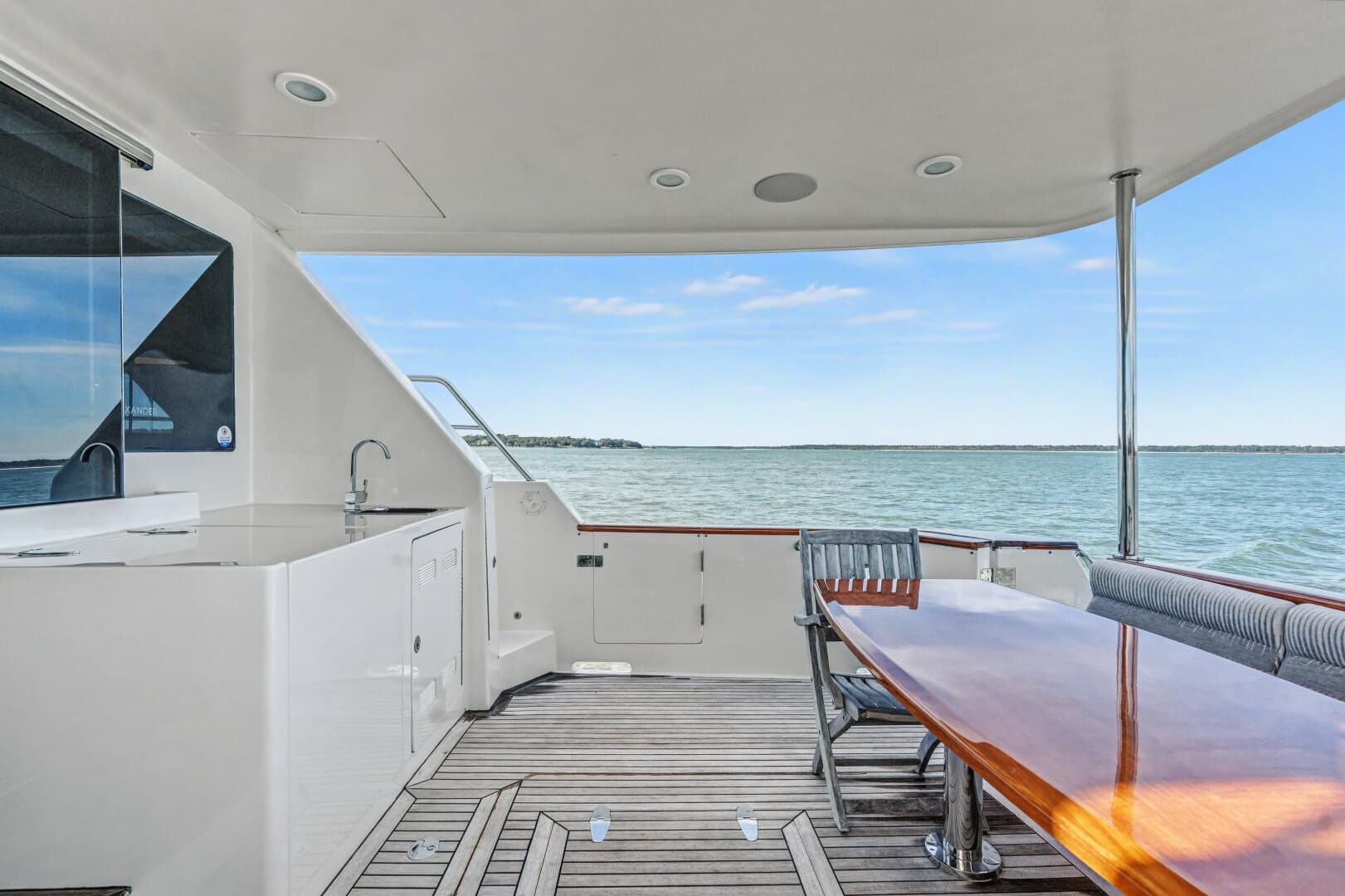 2013 Ocean Alexander 65 Pilothouse — photo 11