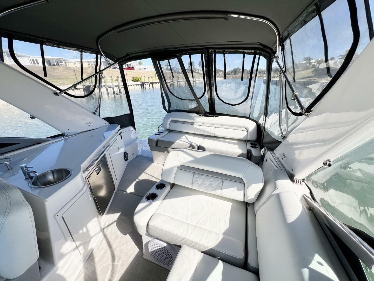 2021 Regal 33 Xo — photo 14