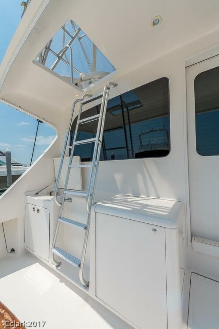 2007 Post 53 Convertible — photo 14