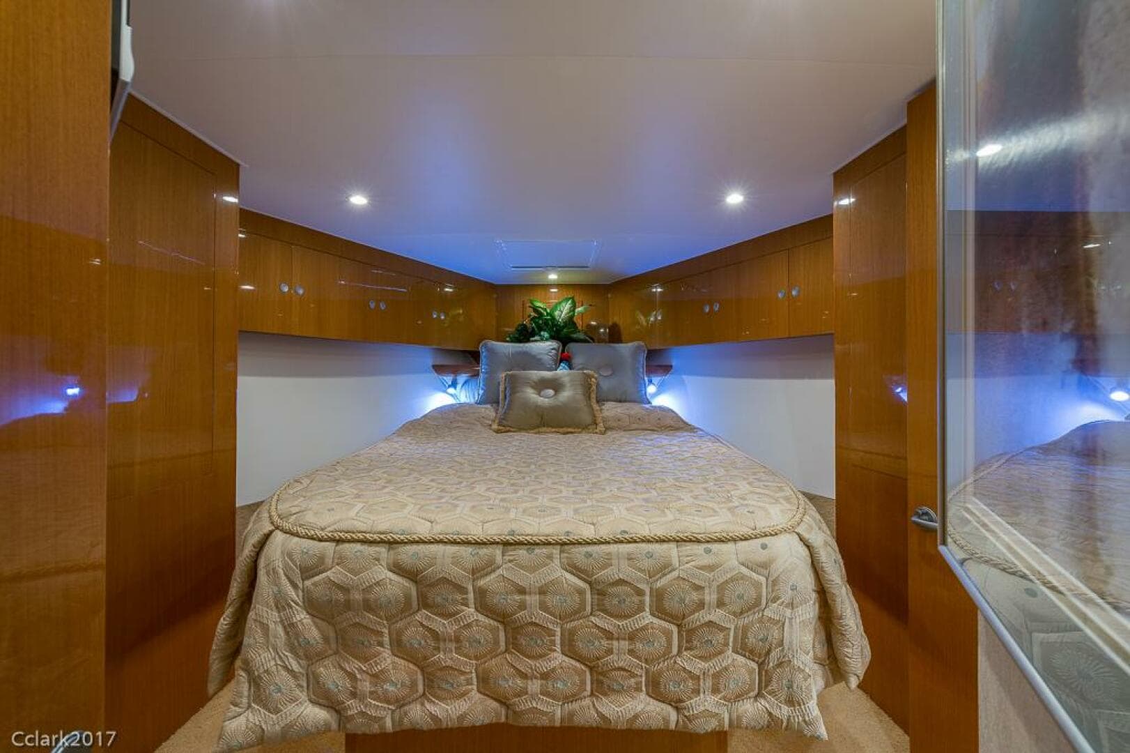 2007 Post 53 Convertible — photo 38