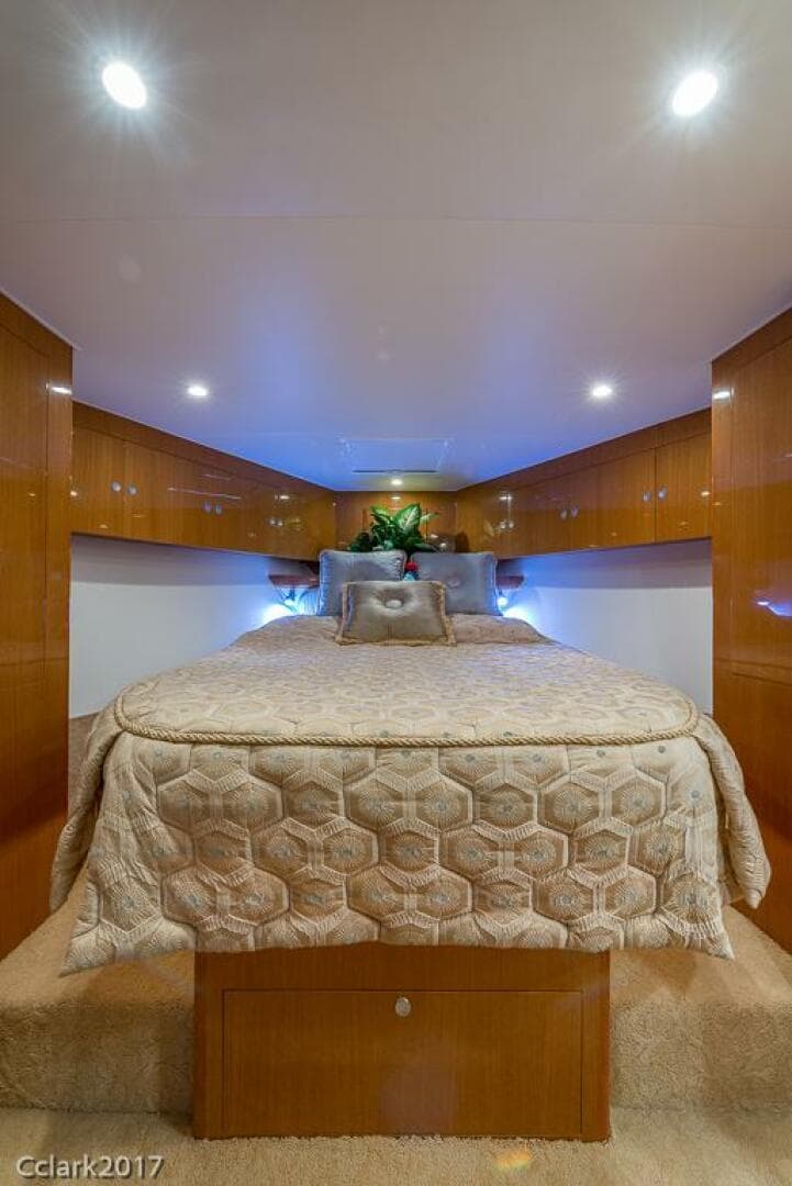 2007 Post 53 Convertible — photo 39