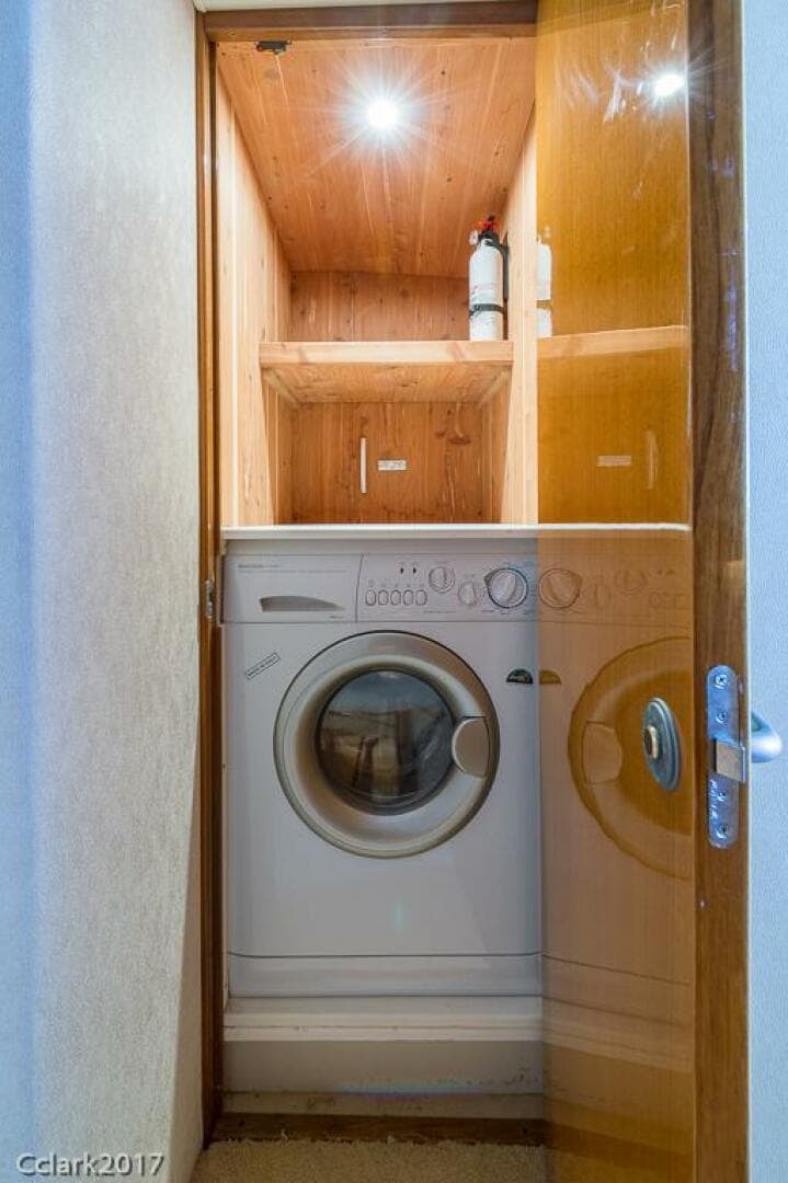 2007 Post 53 Convertible — photo 50