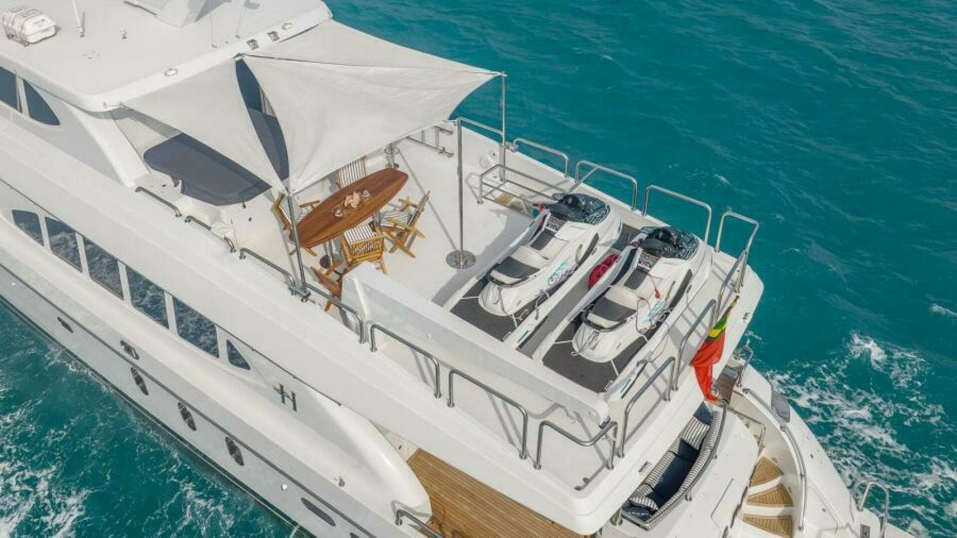 2004 Hargrave Capri Skylounge — photo 71