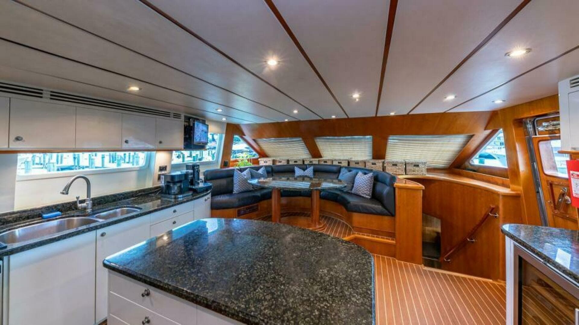 2004 Hargrave Capri Skylounge — photo 14