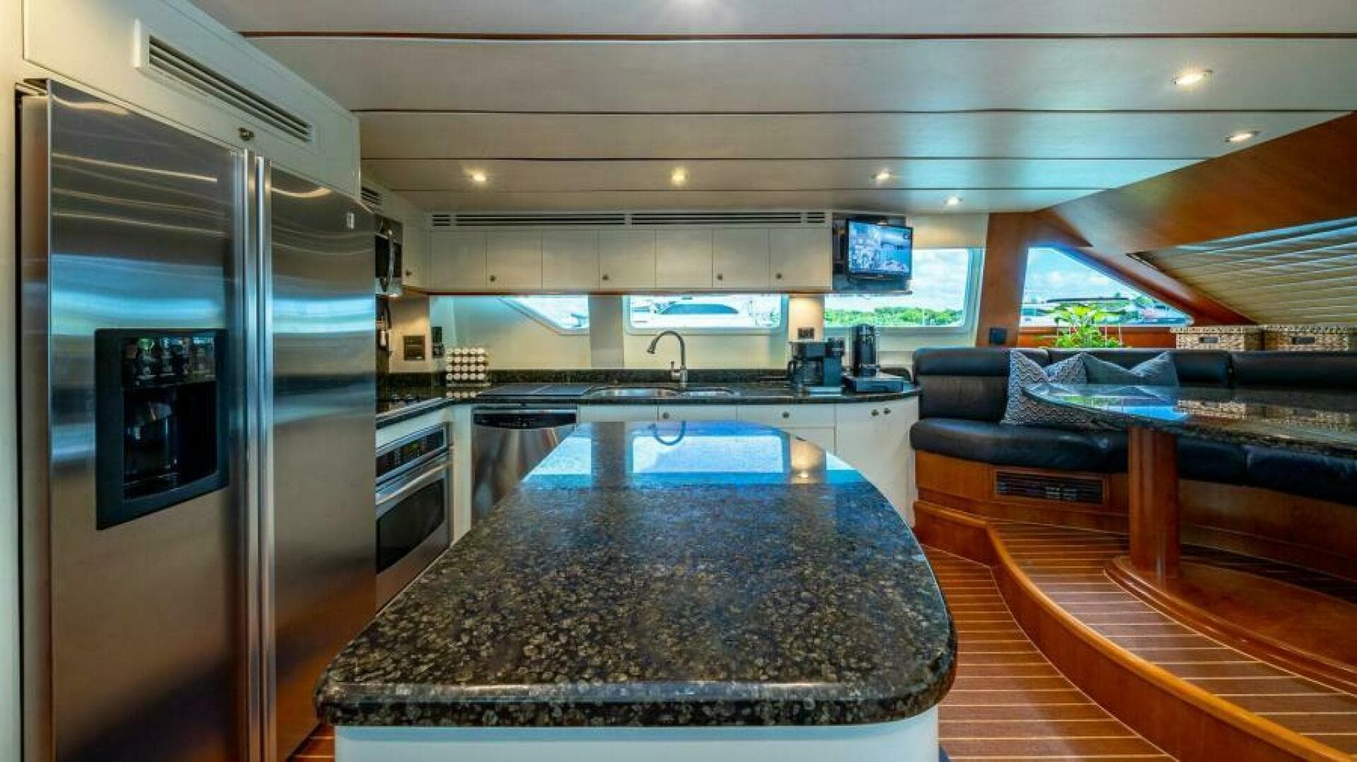 2004 Hargrave Capri Skylounge — photo 11