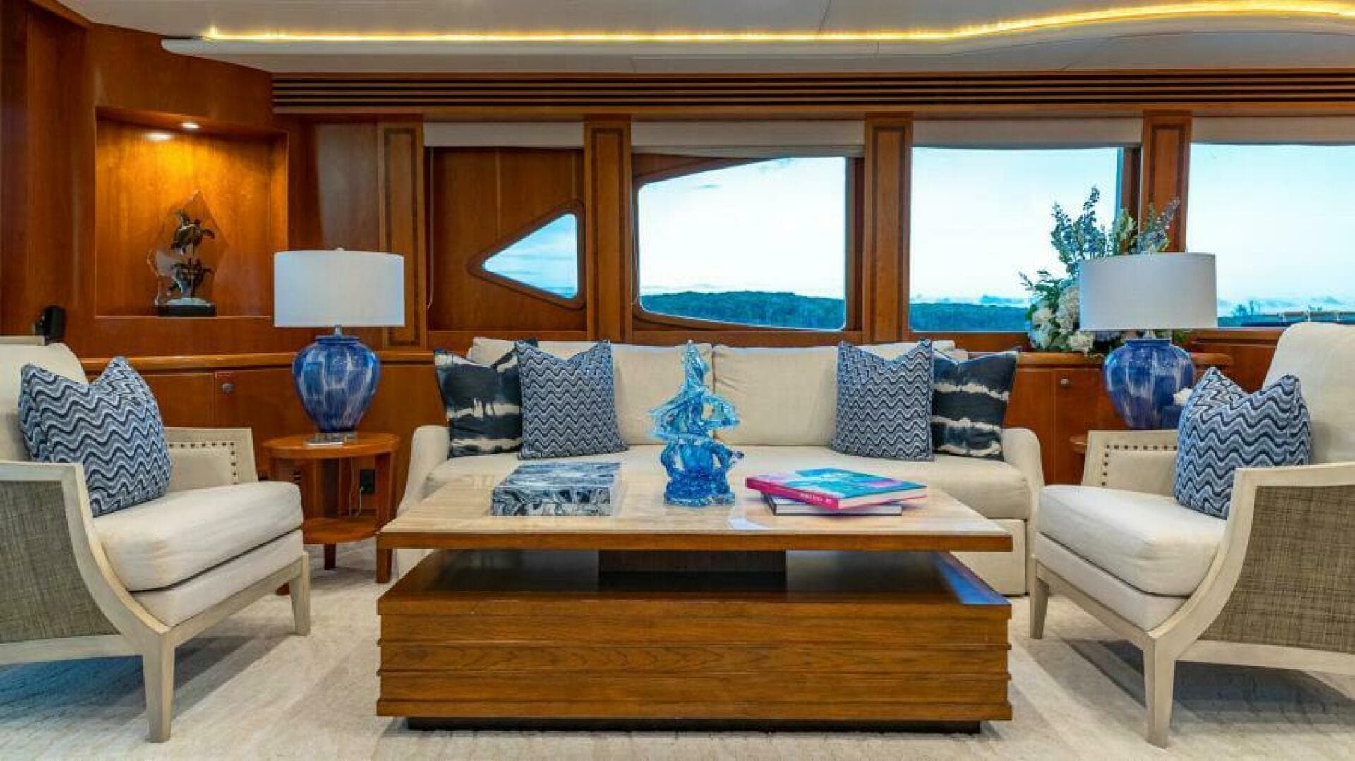 2004 Hargrave Capri Skylounge — photo 4