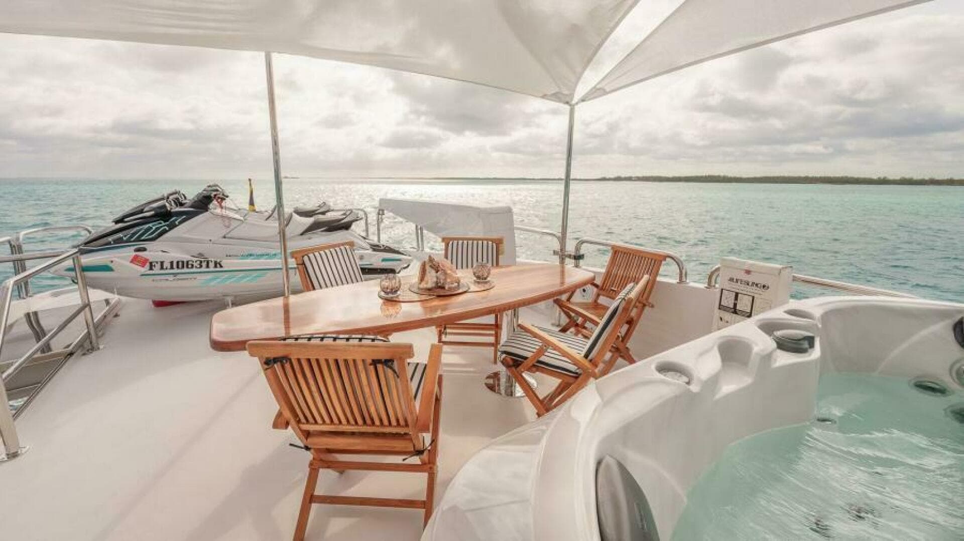 2004 Hargrave Capri Skylounge — photo 56