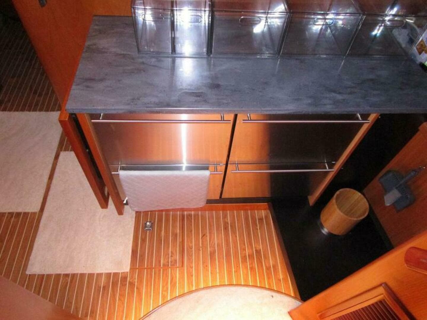 2004 Hargrave Capri Skylounge — photo 43