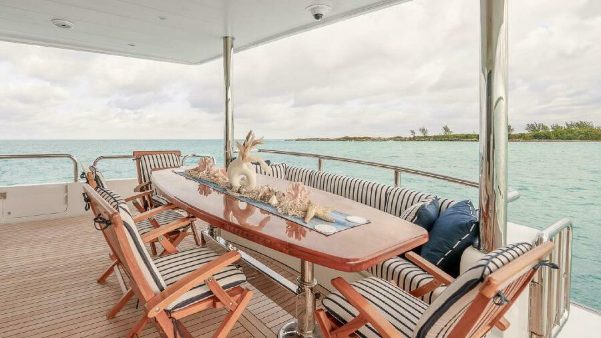 2004 Hargrave Capri Skylounge — photo 54