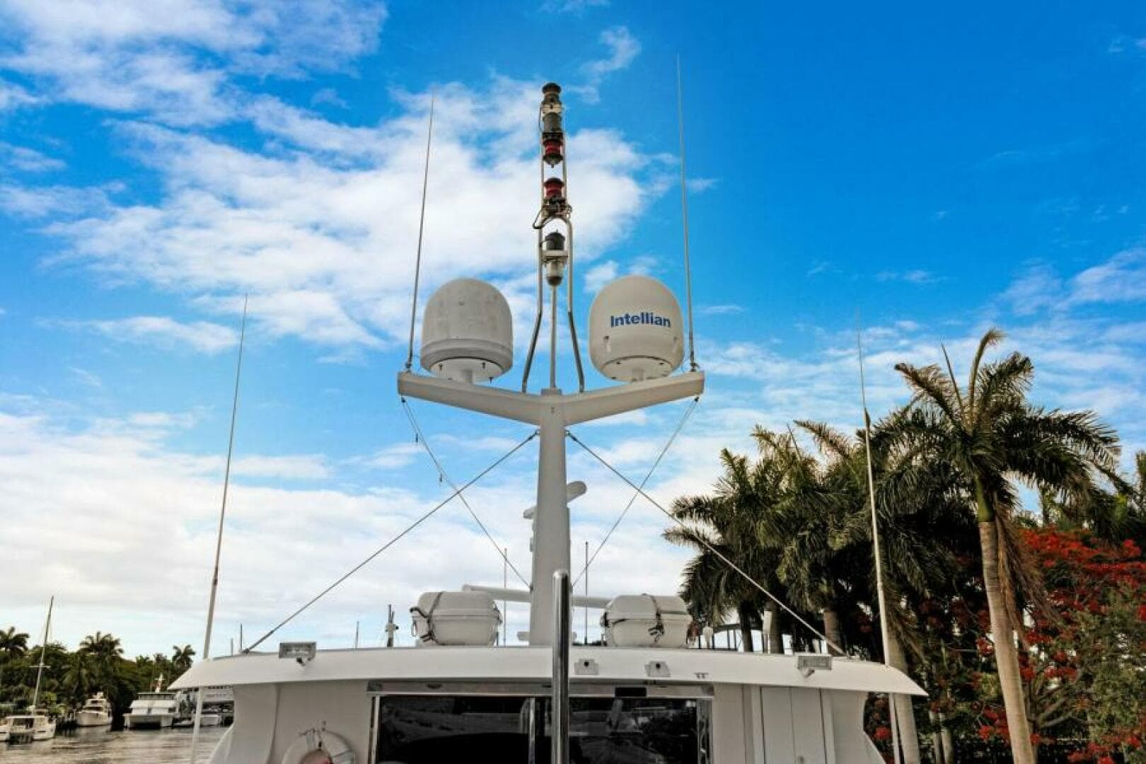 2005 Hargrave Capri Skylounge — photo 62