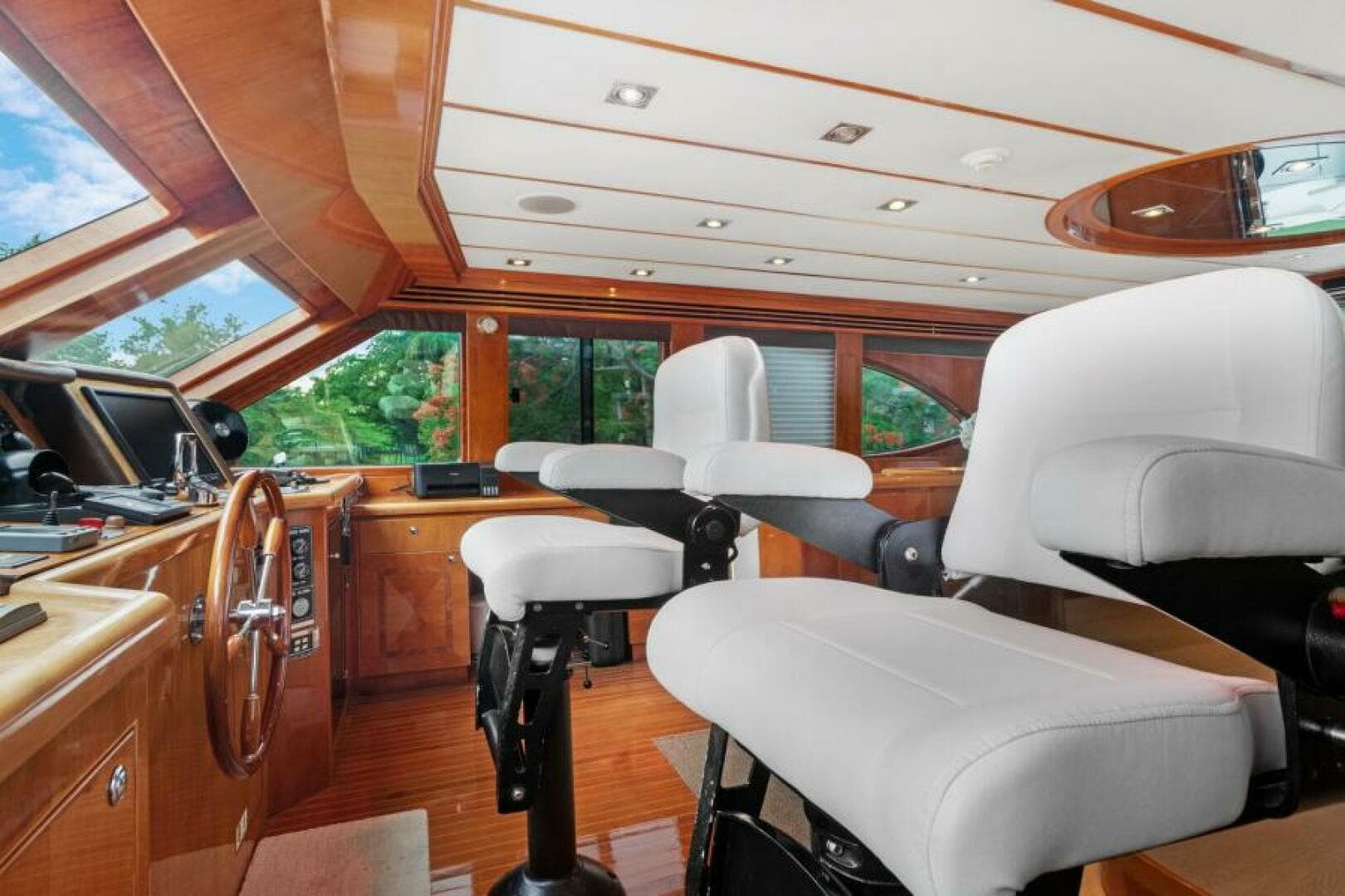 2005 Hargrave Capri Skylounge — photo 23