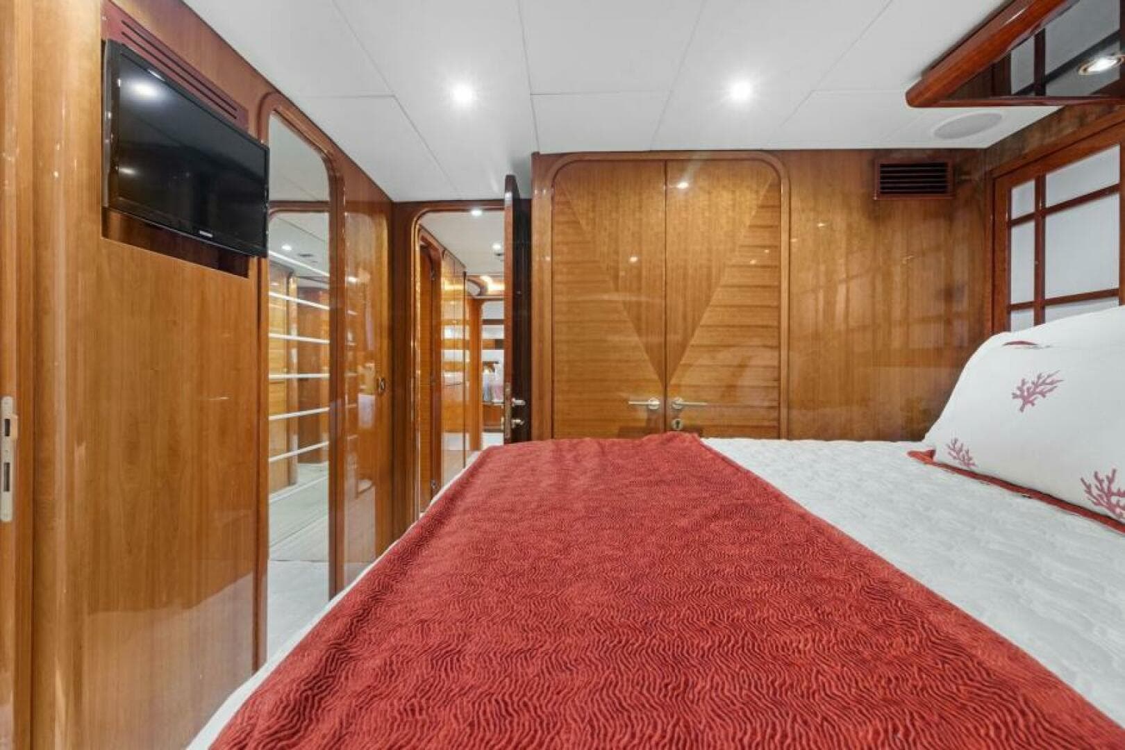 2005 Hargrave Capri Skylounge — photo 42